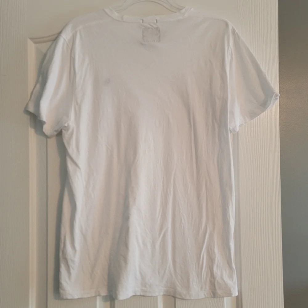 Abercrombie and Fitch tshirt size large